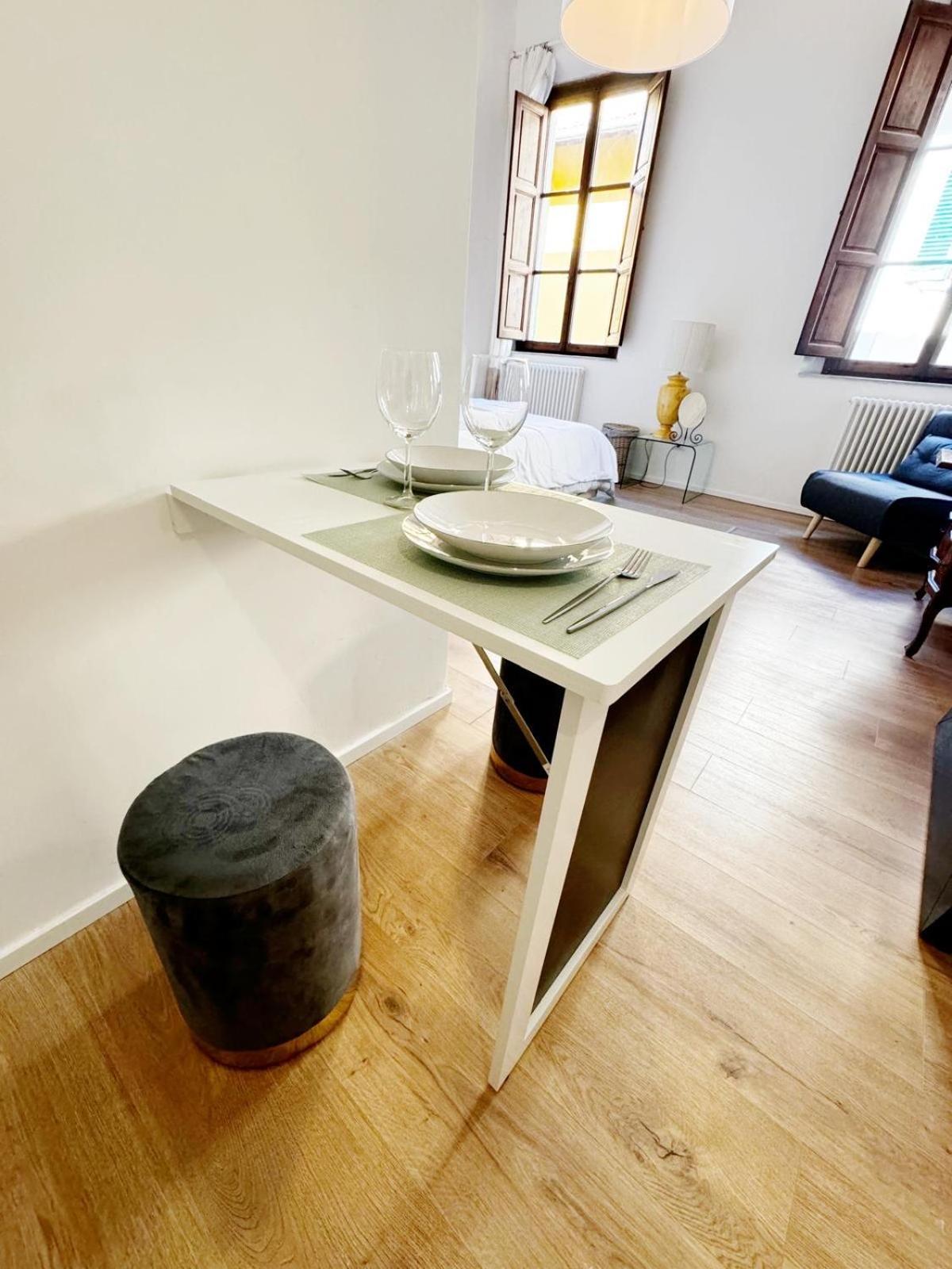 Boutique Room - Centro Storico 20 Min Da Firenze 엠폴리 외부 사진