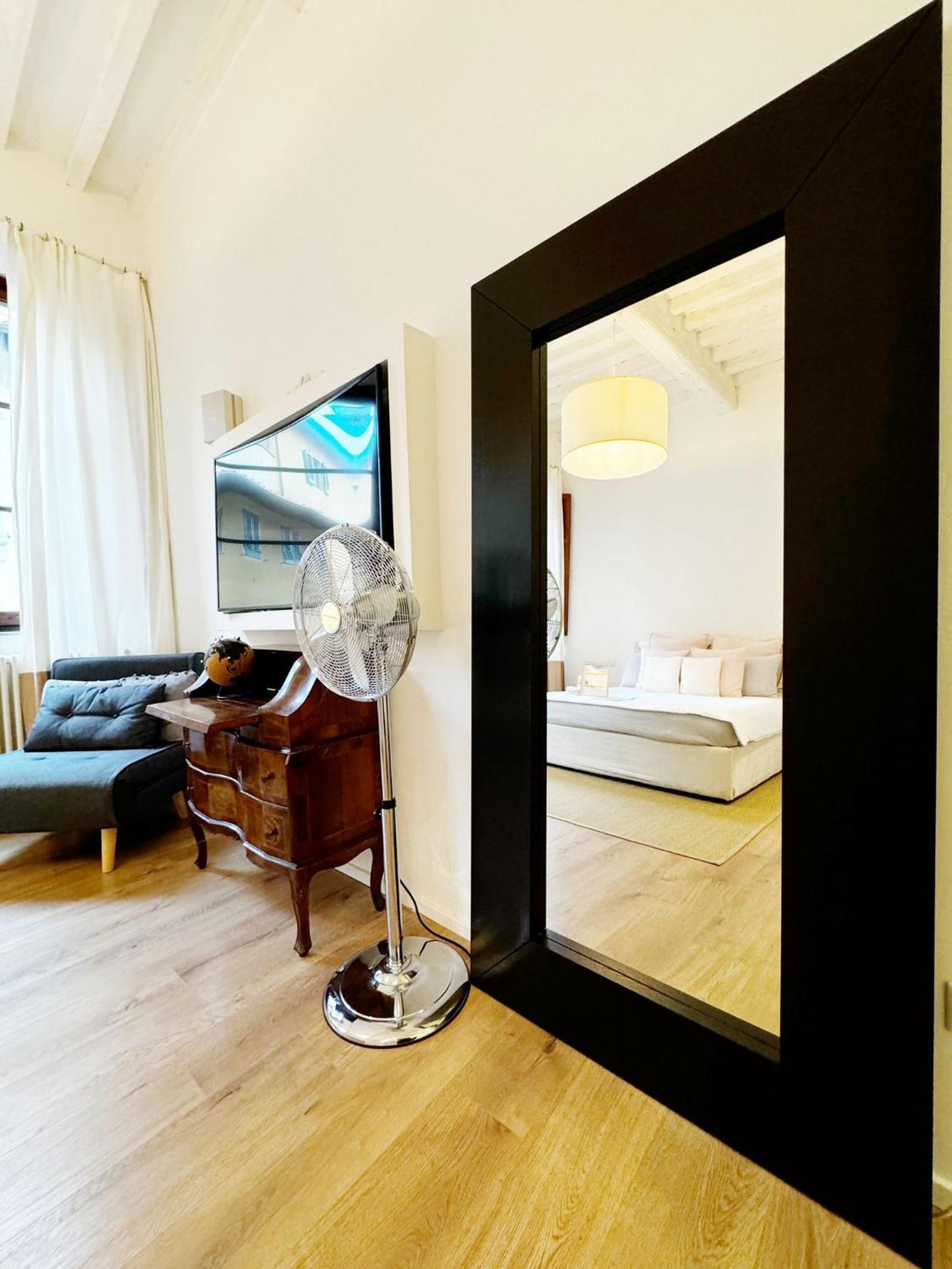 Boutique Room - Centro Storico 20 Min Da Firenze 엠폴리 외부 사진