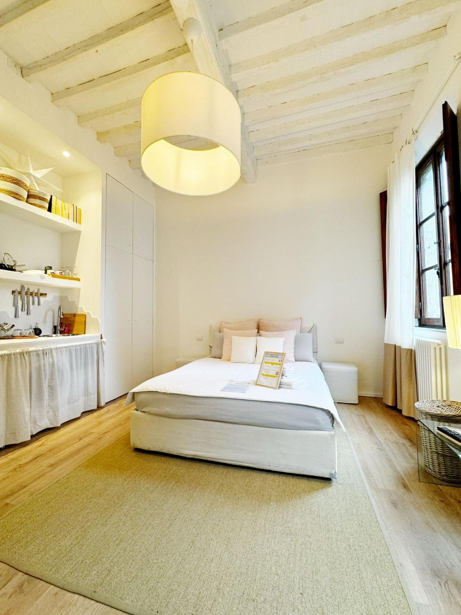 Boutique Room - Centro Storico 20 Min Da Firenze 엠폴리 외부 사진